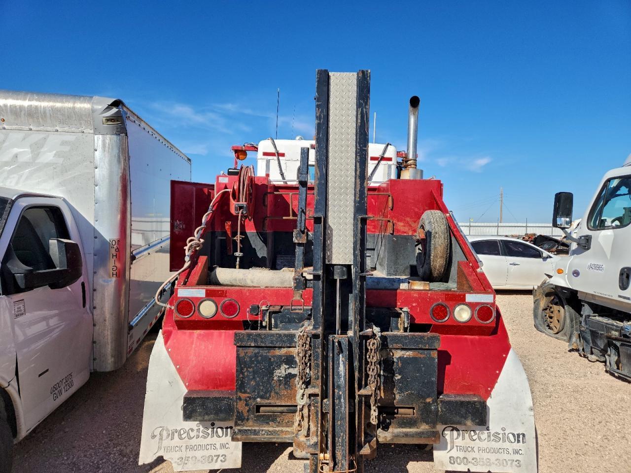 2002 Kenworth T800 Toter Truck
