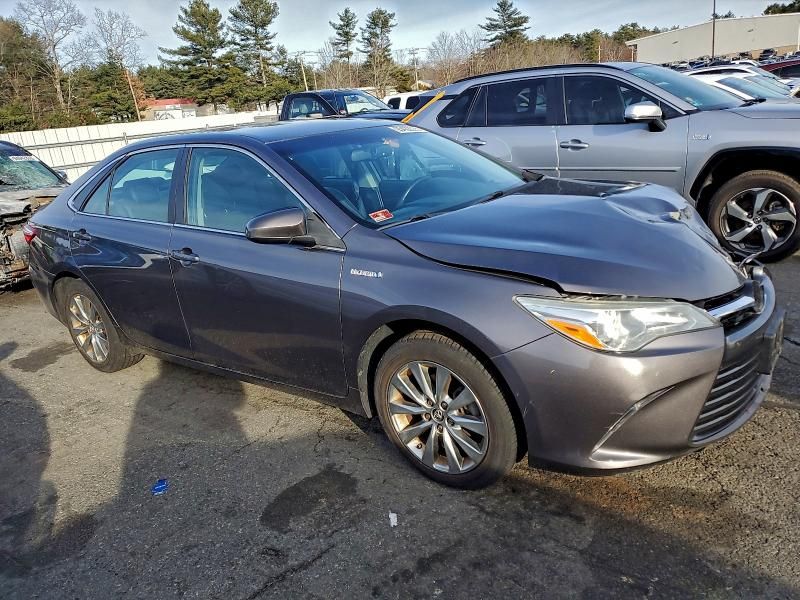 2015 Toyota Camry Hybrid