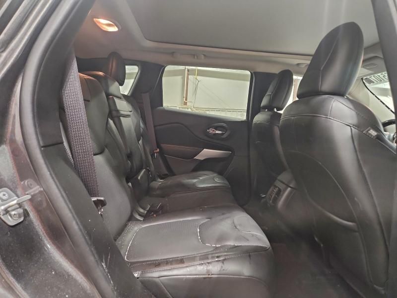 2018 Jeep Cherokee Overland