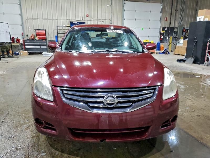 2010 Nissan Altima Base