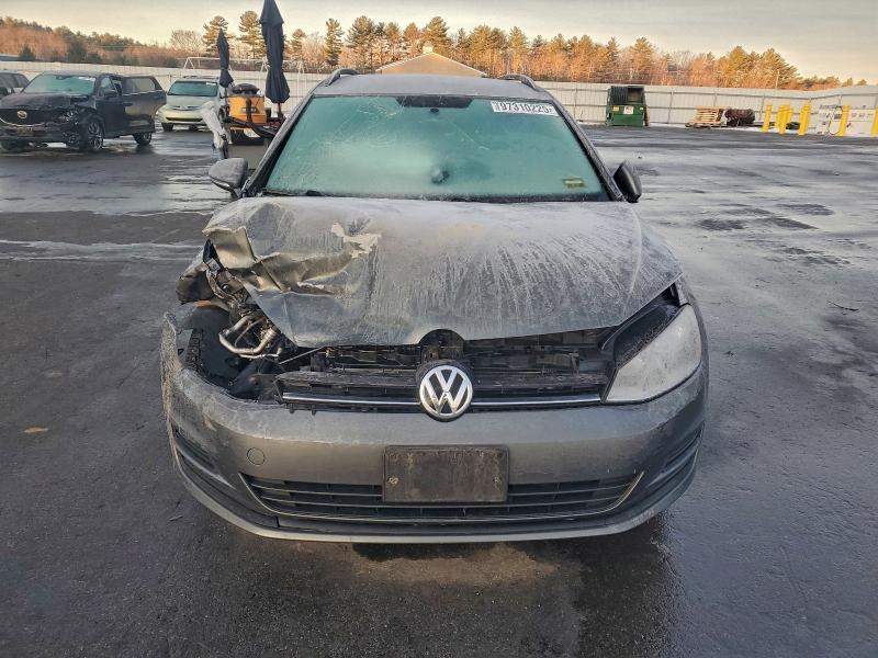 2015 Volkswagen Golf Sportwagen s