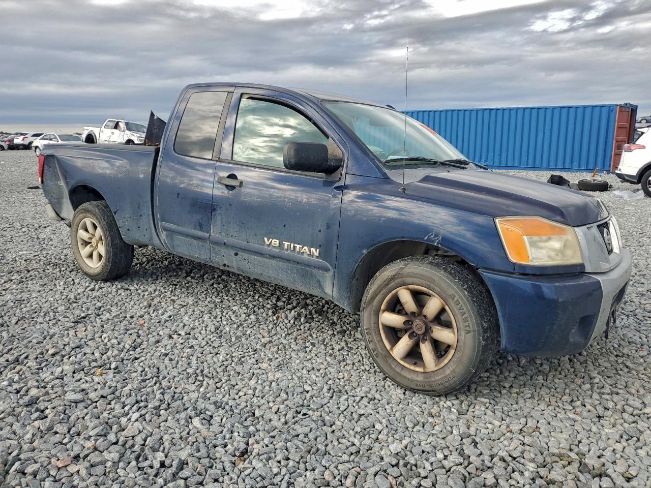 2009 Niss Titan