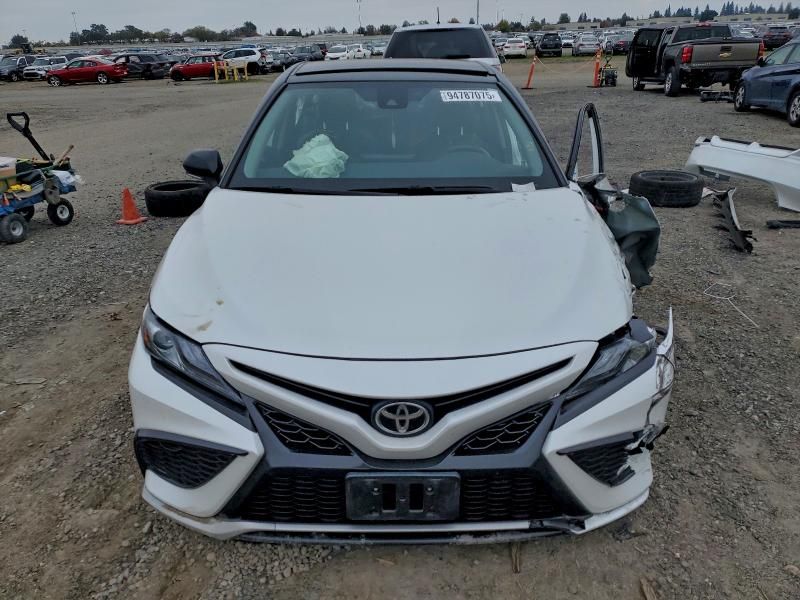 2021 Toyota Camry xse