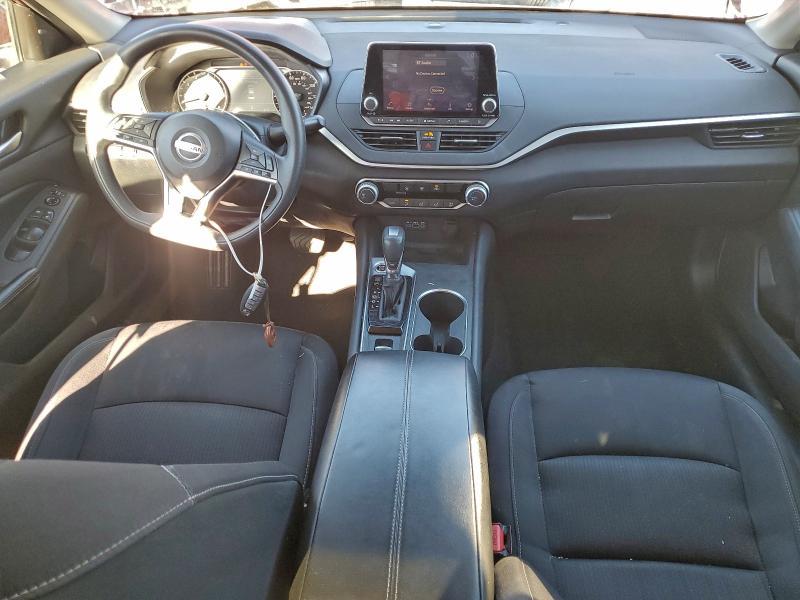 2022 Nissan Altima sv