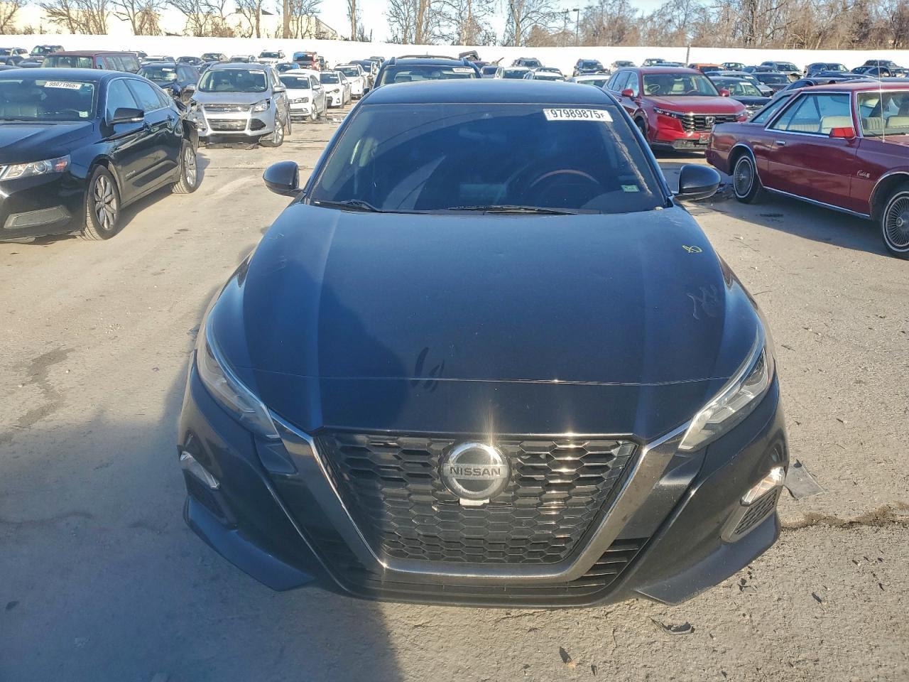 2020 Nissan Altima sr