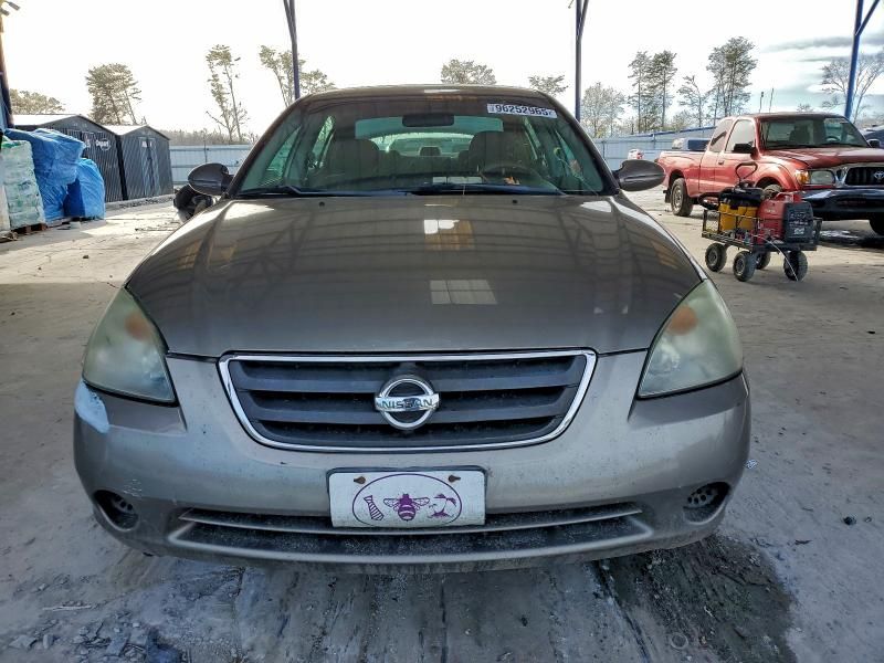 2004 Nissan Altima Base