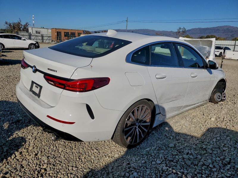 2024 BMW 228xi