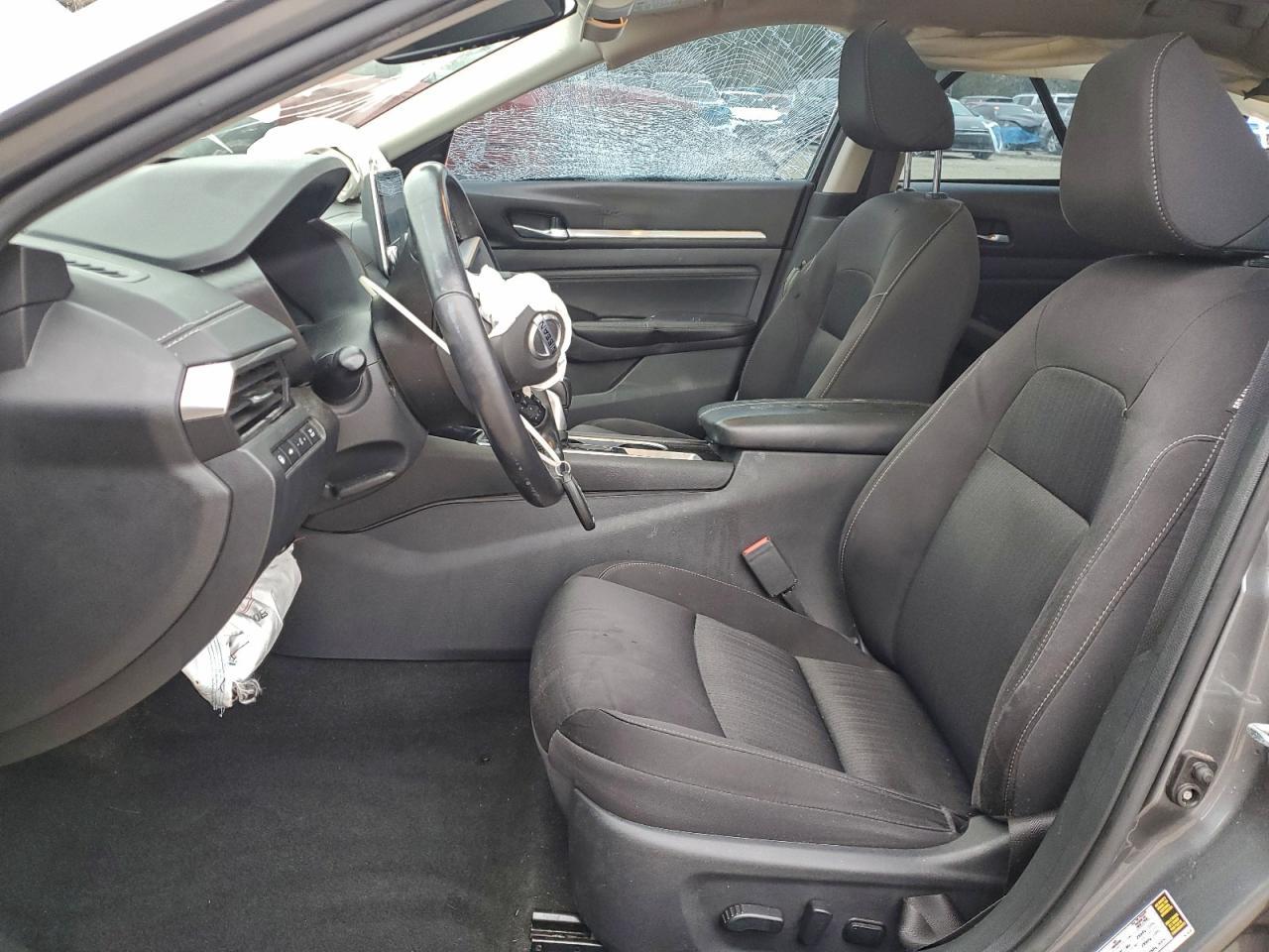 2020 Nissan Altima sv