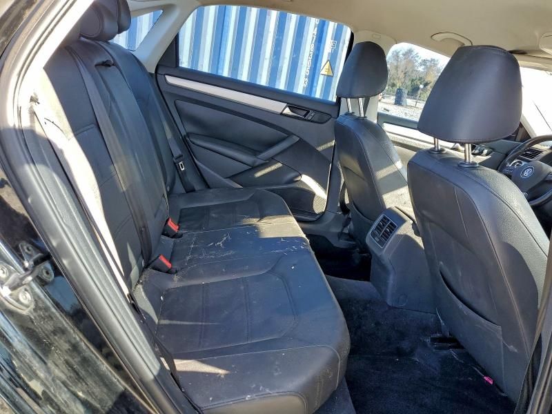 2013 Volkswagen Passat se