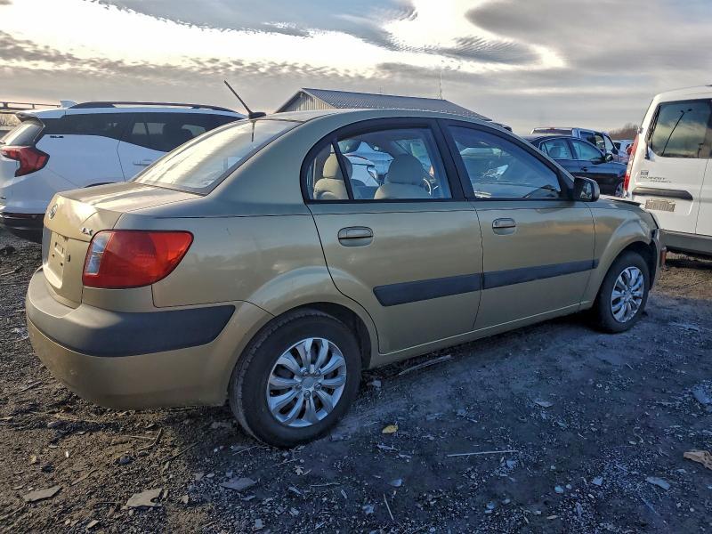 2009 KIA Rio Base