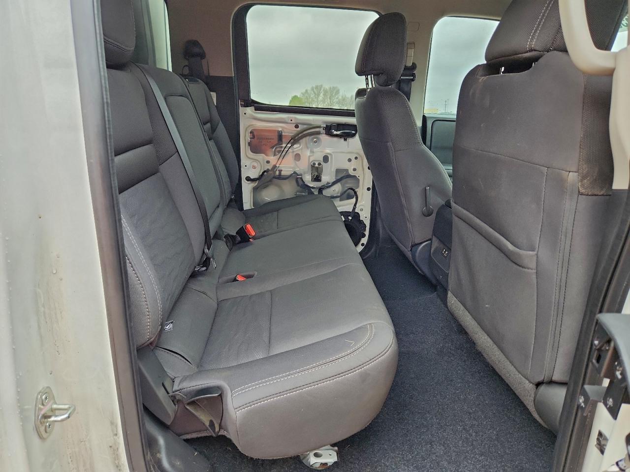 2024 Nissan Frontier s