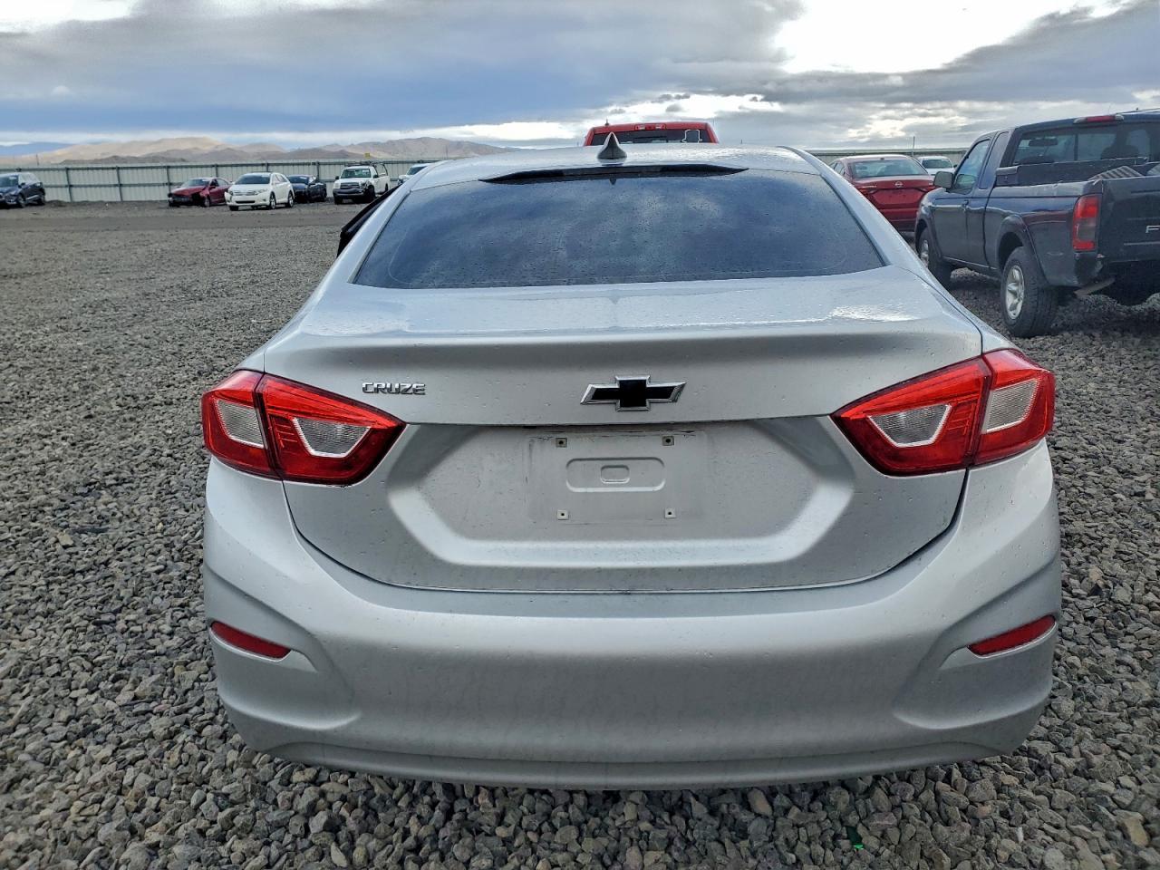 2018 Chevrolet Cruze ls