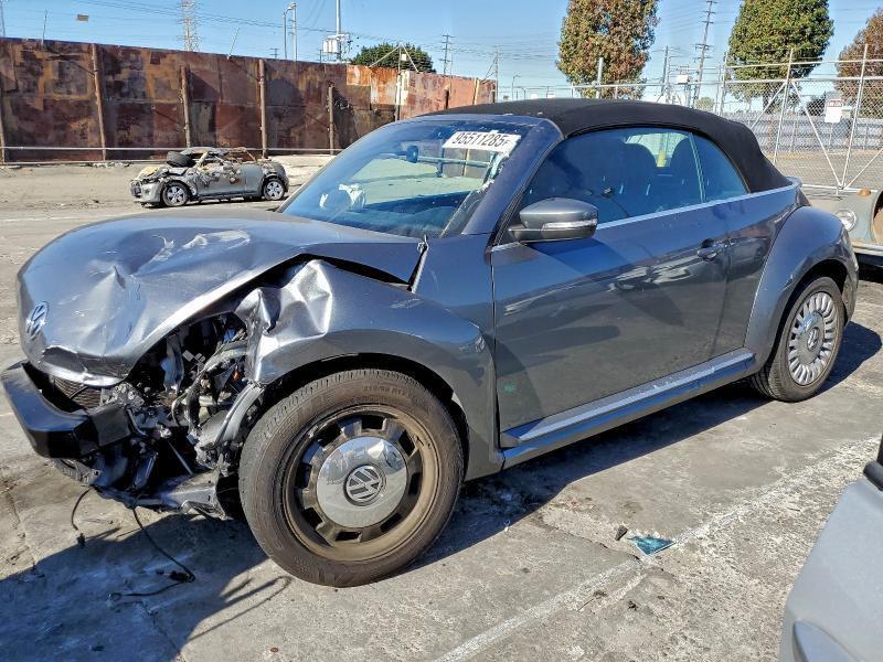 2013 Volkswagen Beetle