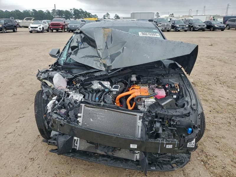 2025 Hyundai Elantra Blue