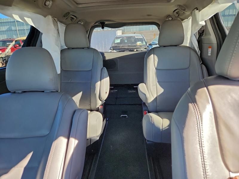 2017 Toyota Sienna xle