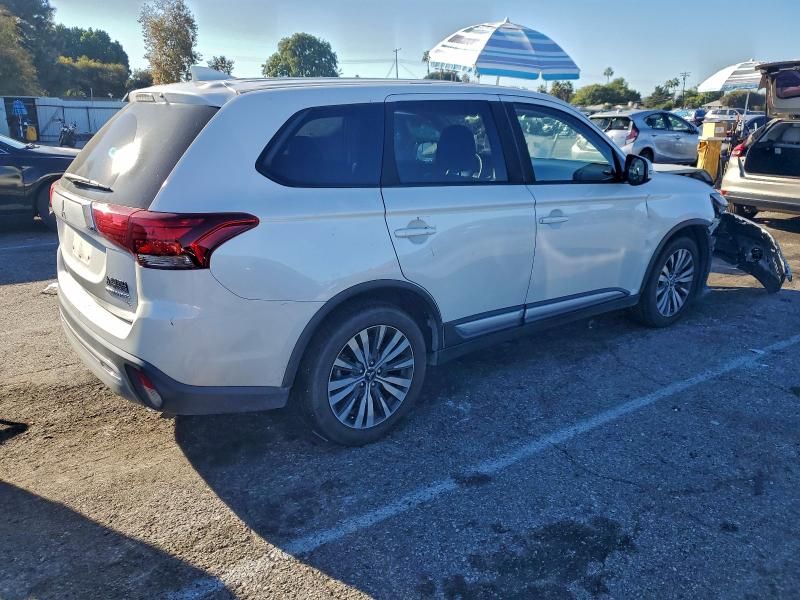 2019 Mitsubishi Outlander se
