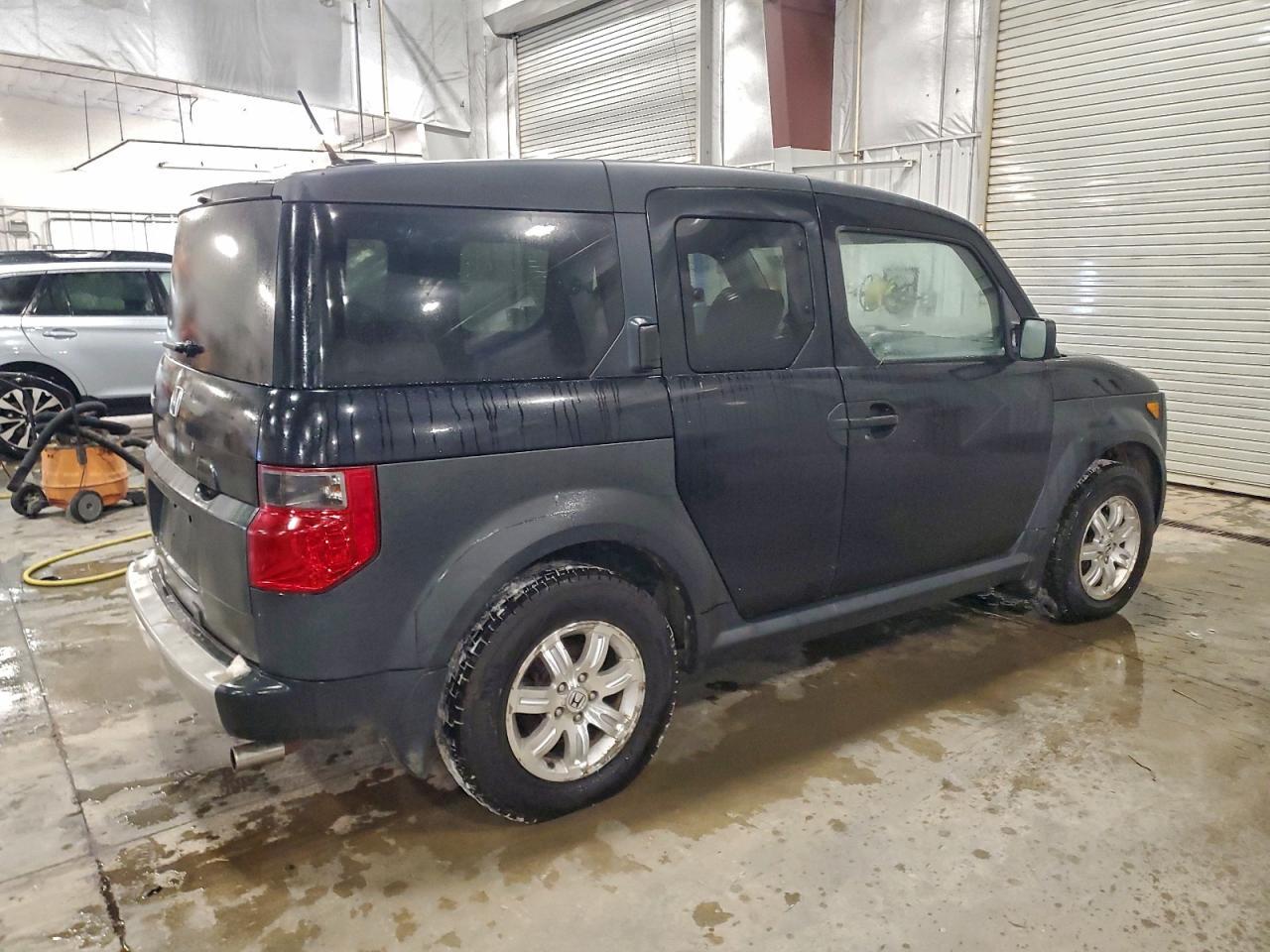 2005 Honda Element