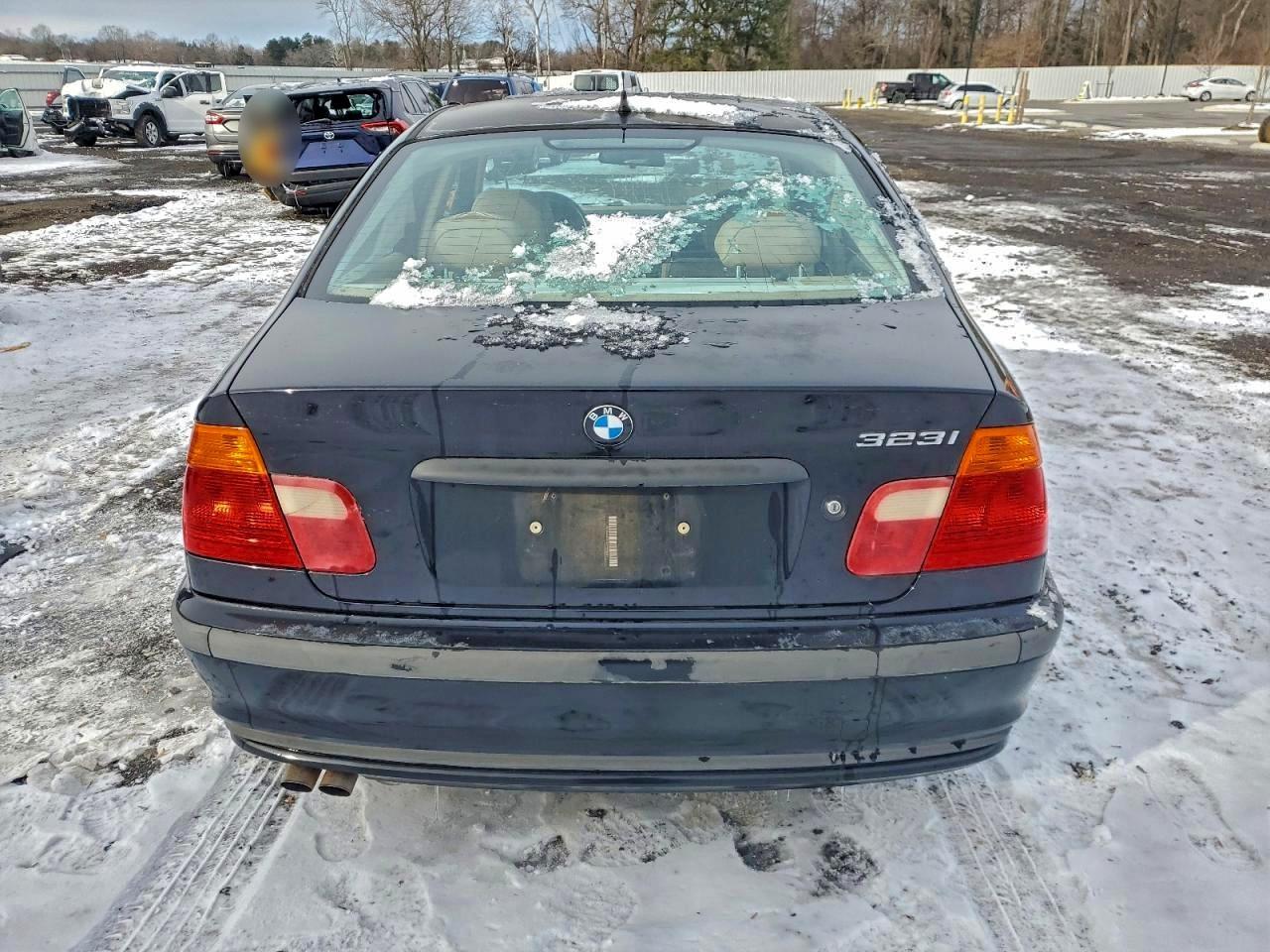 2000 BMW 323 i