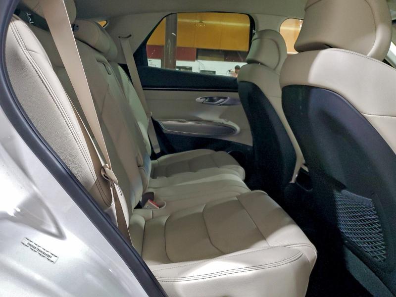 2022 Genesis Gv70 Base