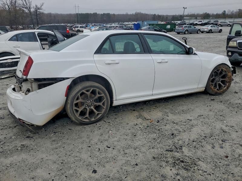 2017 Chrysler 300 s