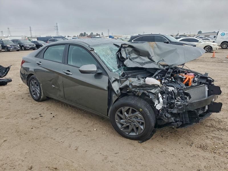 2025 Hyundai Elantra Blue