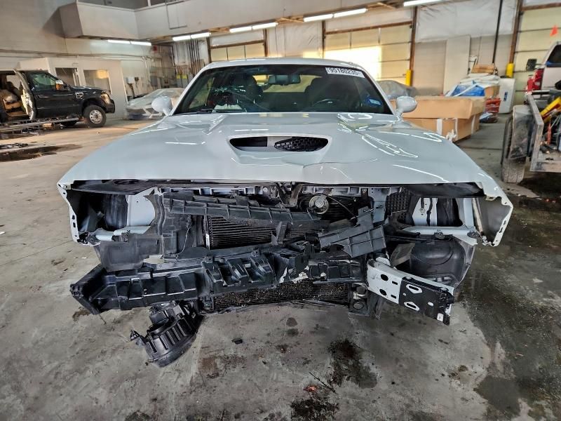 2022 Dodge Challenger gt