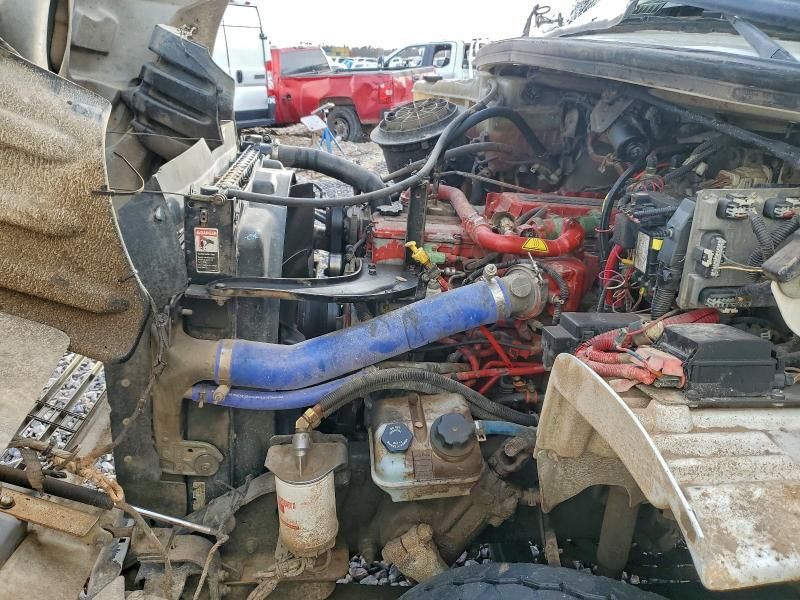 2017 Freightliner M2 106 MED-Roll-OFF Container Truck