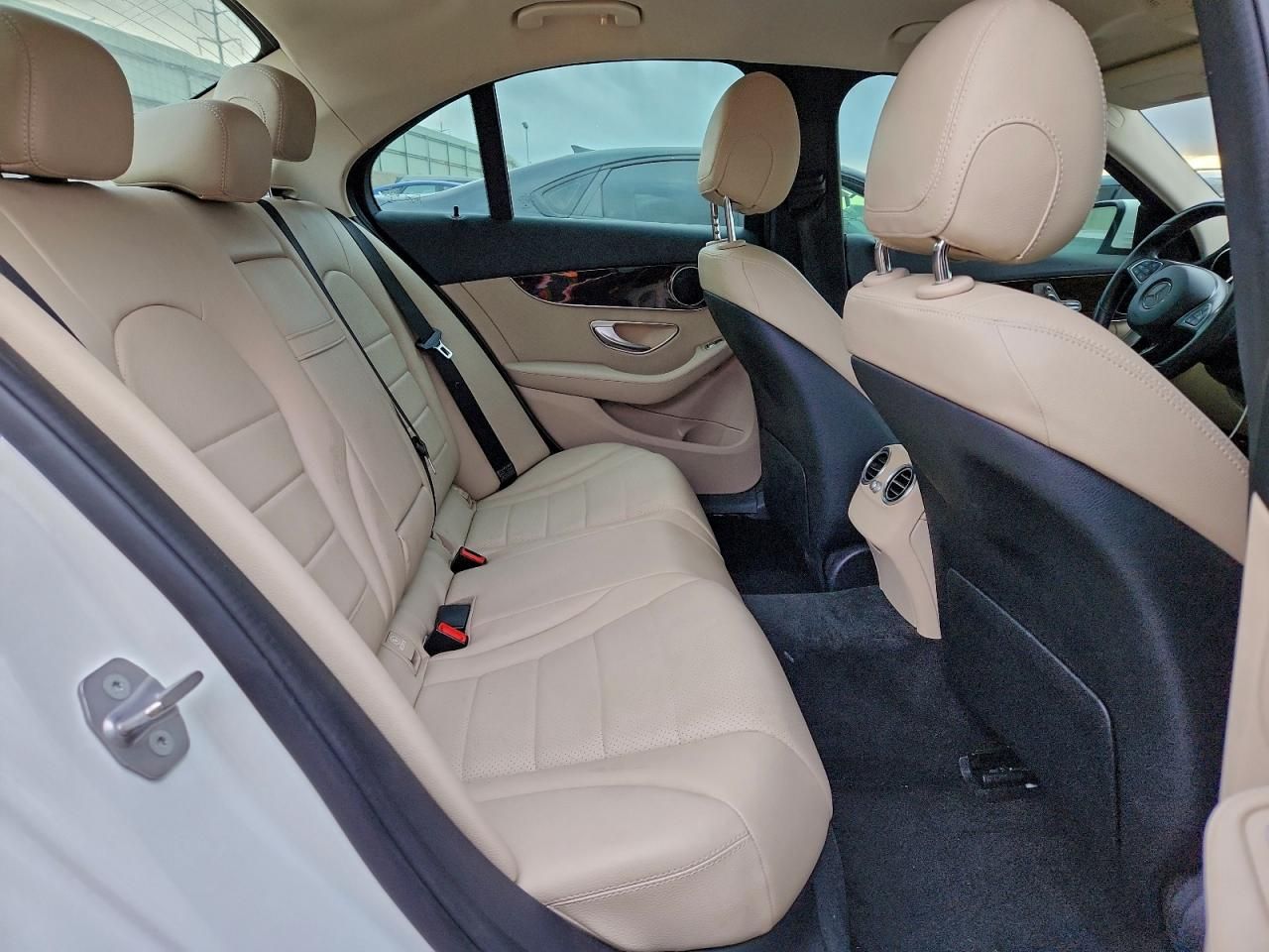 2017 Mercedes-Benz C300