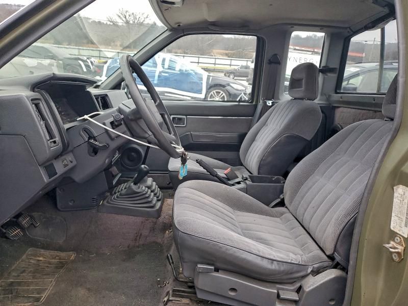 1993 Nissan Truck King cab se