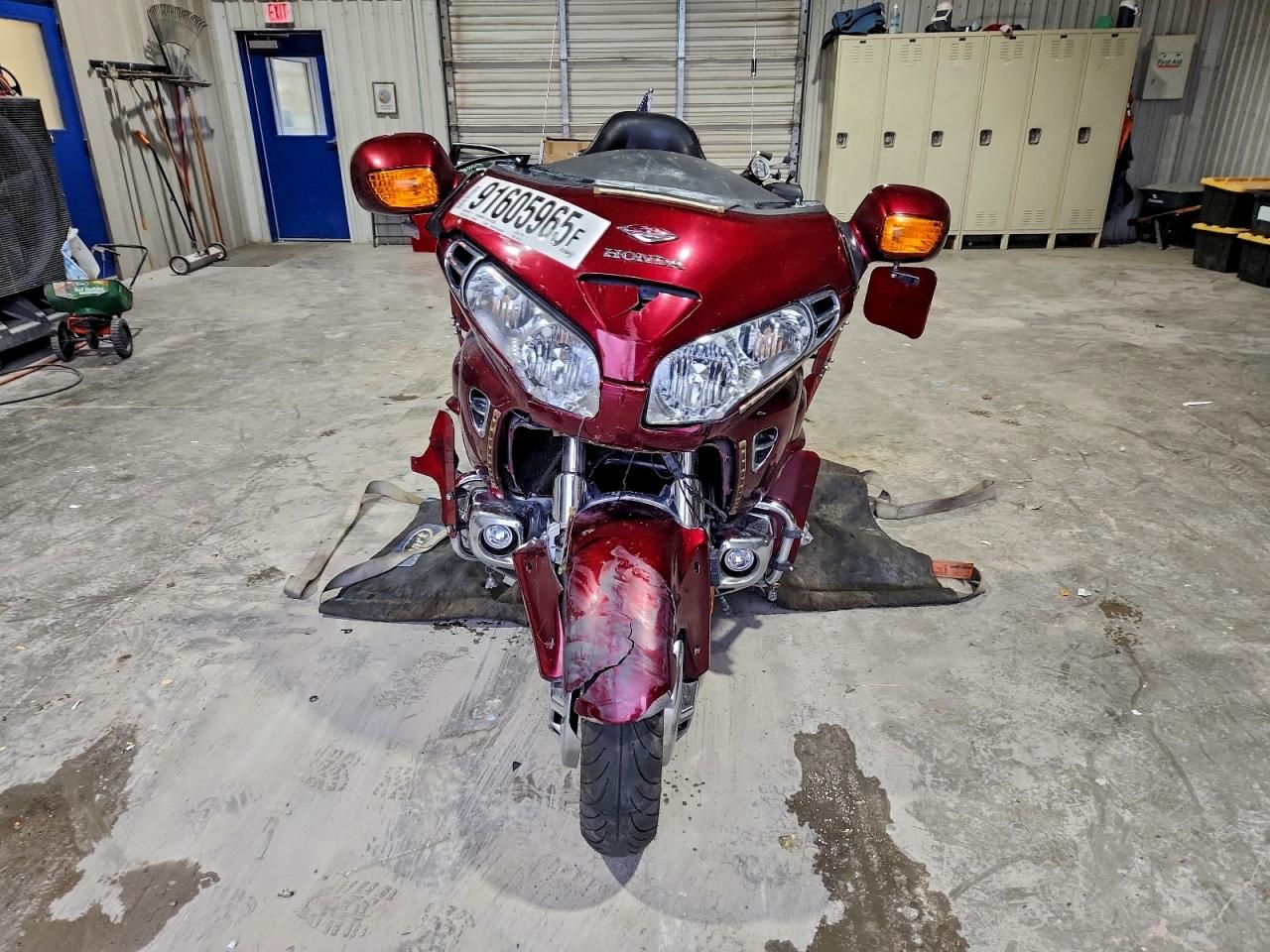 2005 Honda GL1800