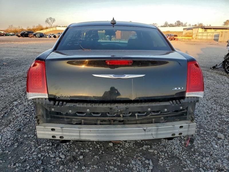 2019 Chrysler 300 Touring