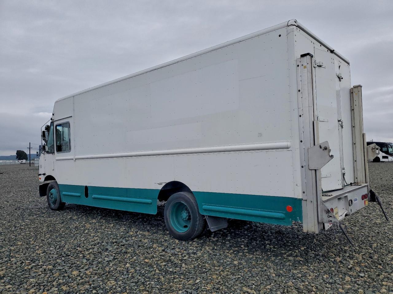 2012 Freightliner MT45G Delivery Truck