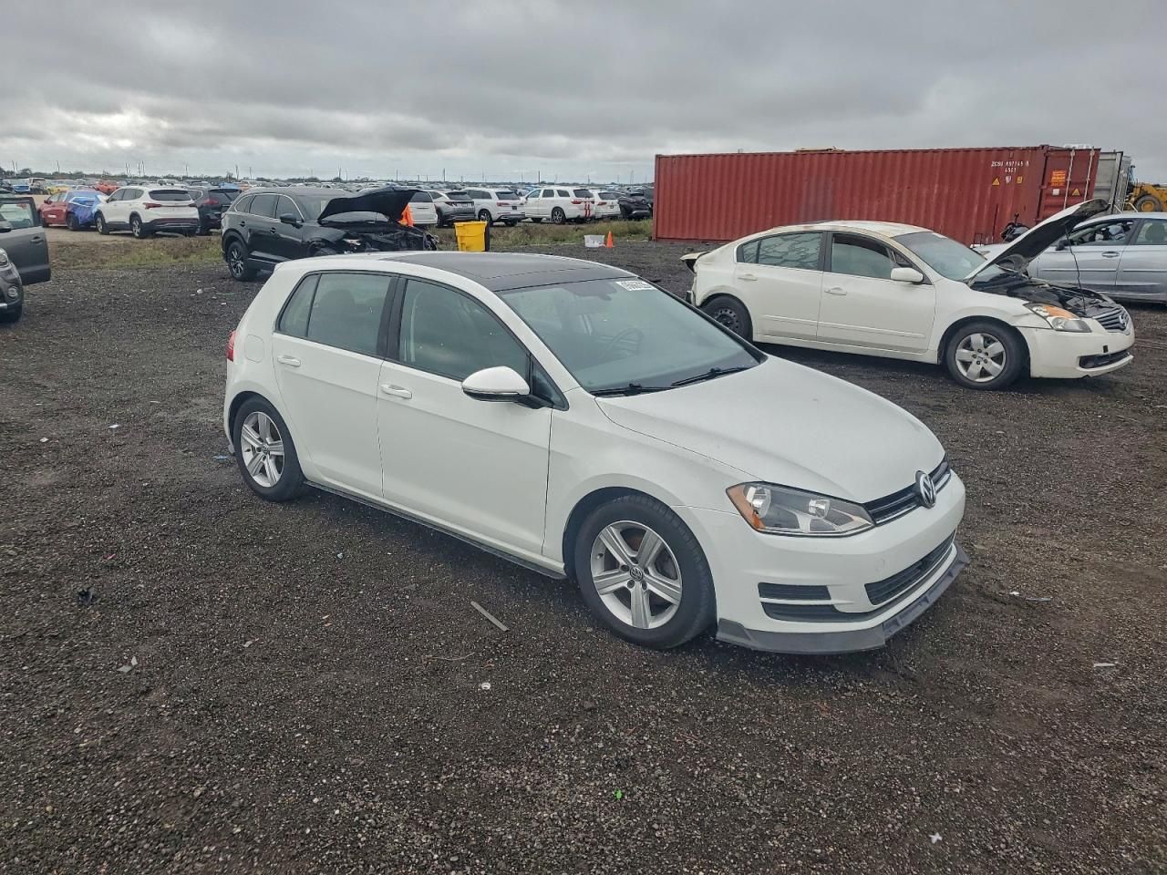 2017 Volkswagen Golf s