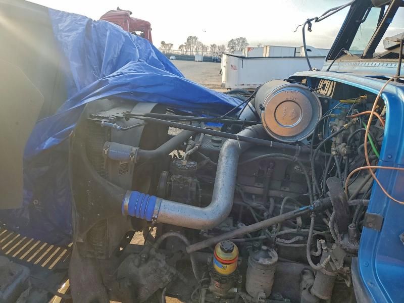 1998 Freightliner Fl-60 Conventional Fld112-semi Truck