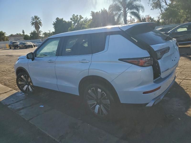 2025 Mitsubishi Outlander se