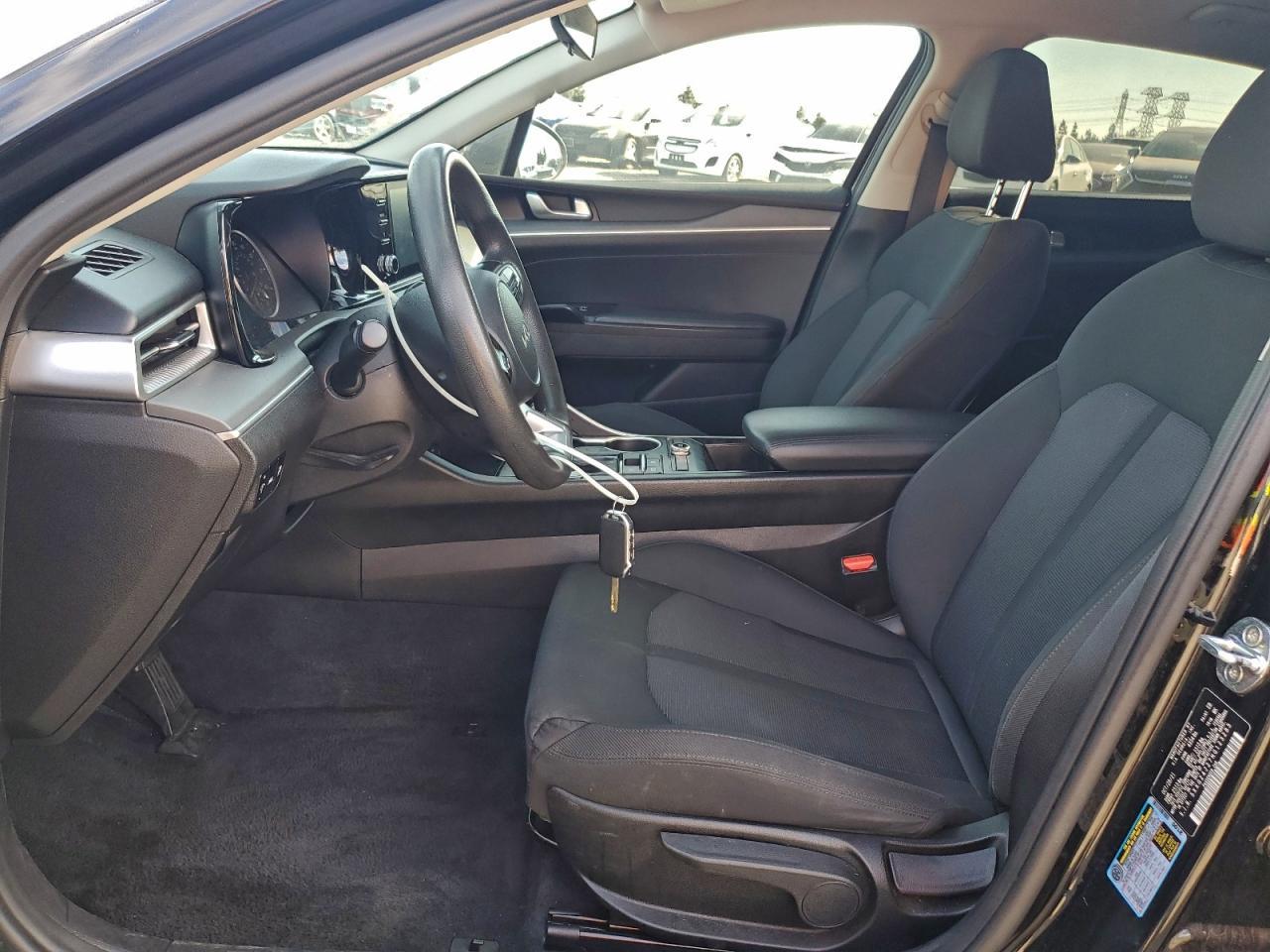 2022 KIA K5 lx