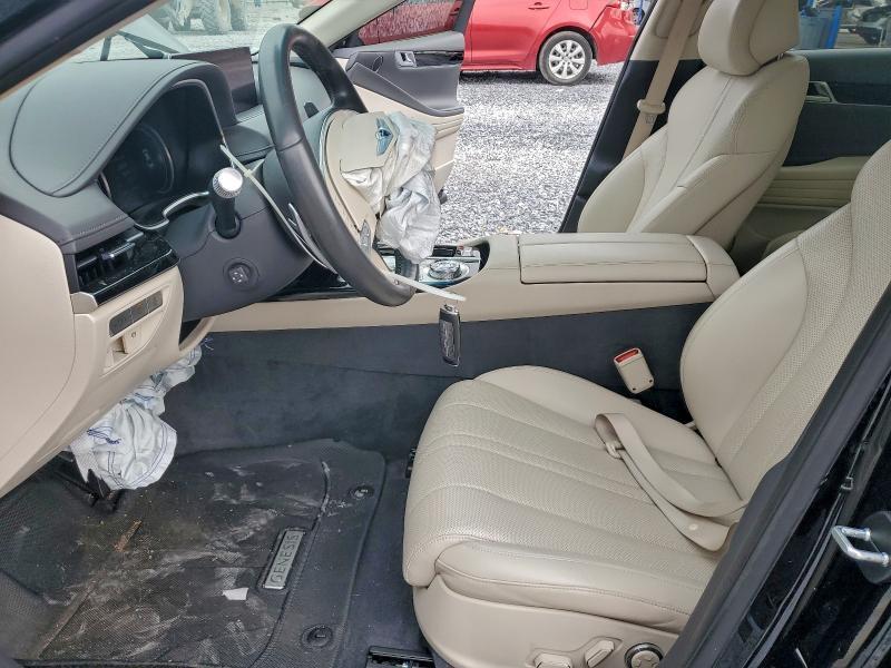 2023 Genesis G80 Base