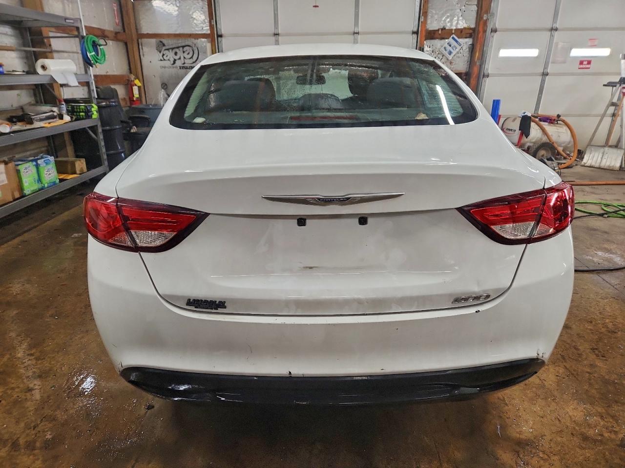 2016 Chrysler 200 lx