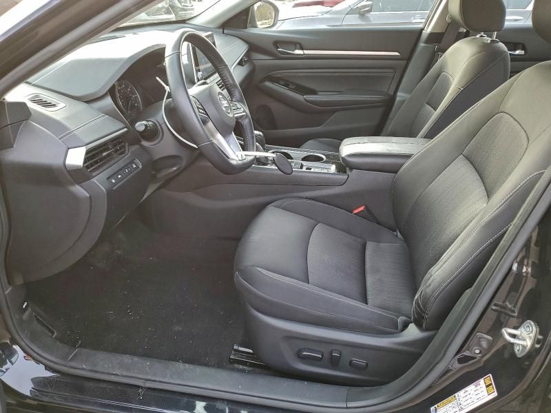 2021 Nissan Altima sv