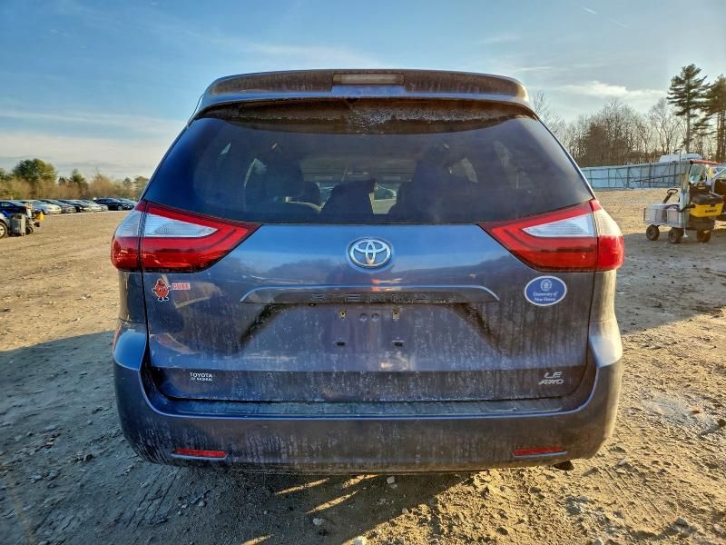 2015 Toyota Sienna le