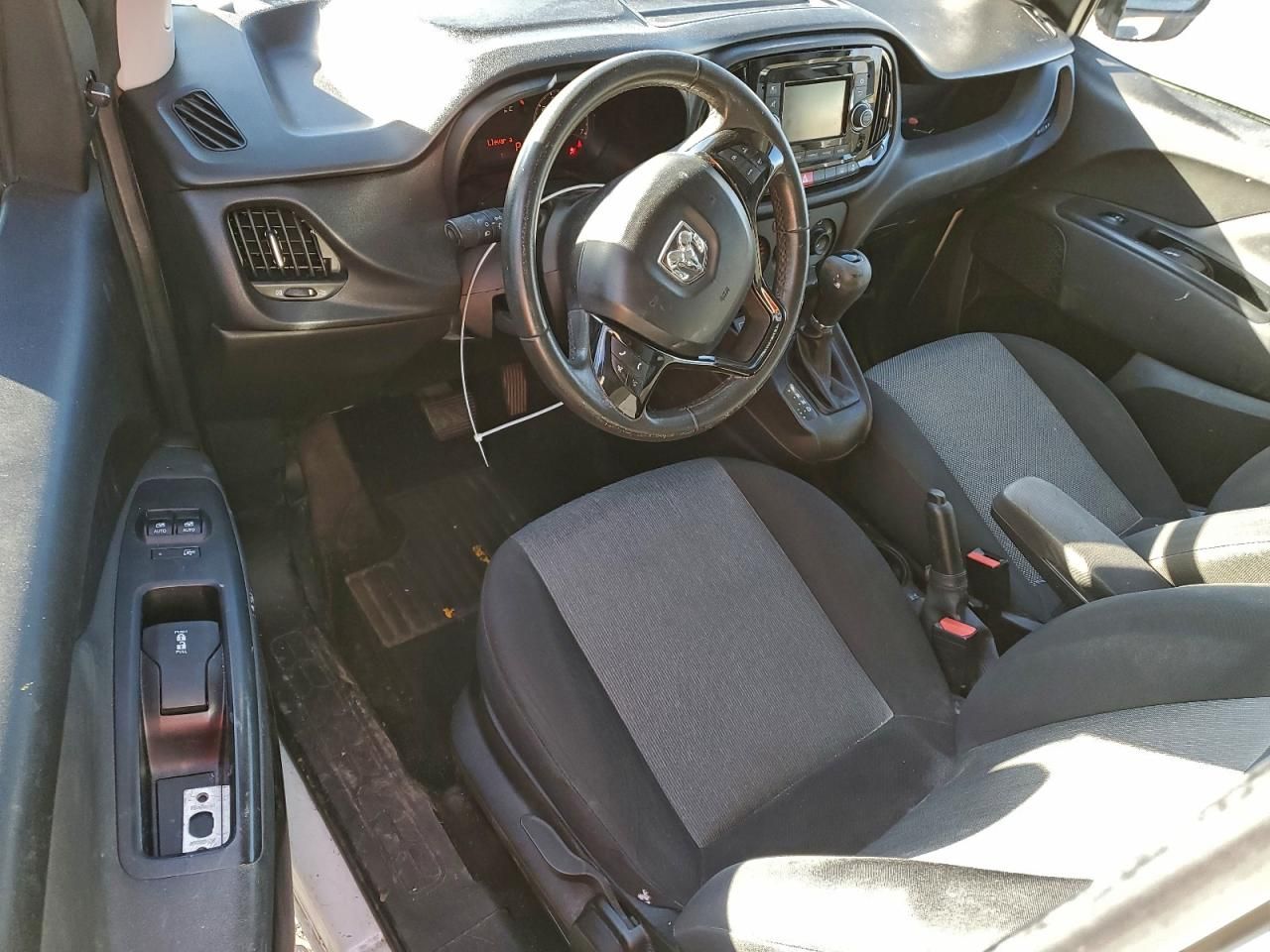 2016 Dodge Ram Promaster City Utility / Service van