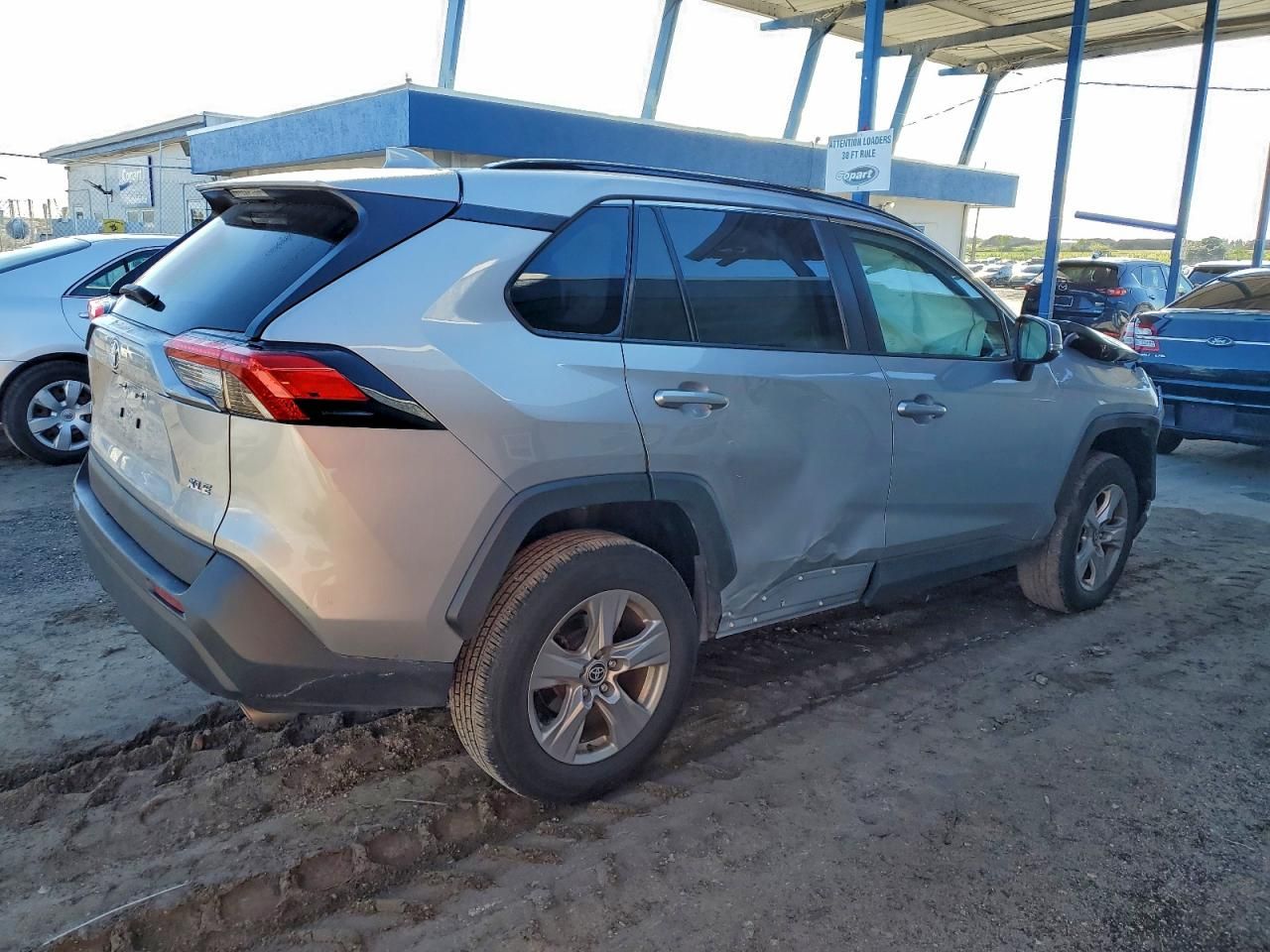 2023 Toyota Rav4 xle