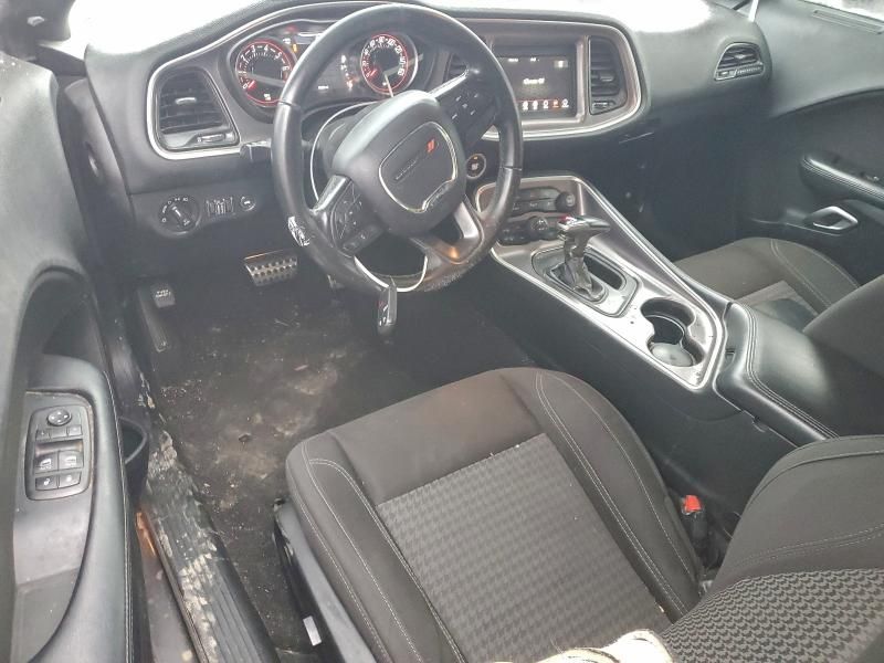 2020 Dodge Challenger sxt