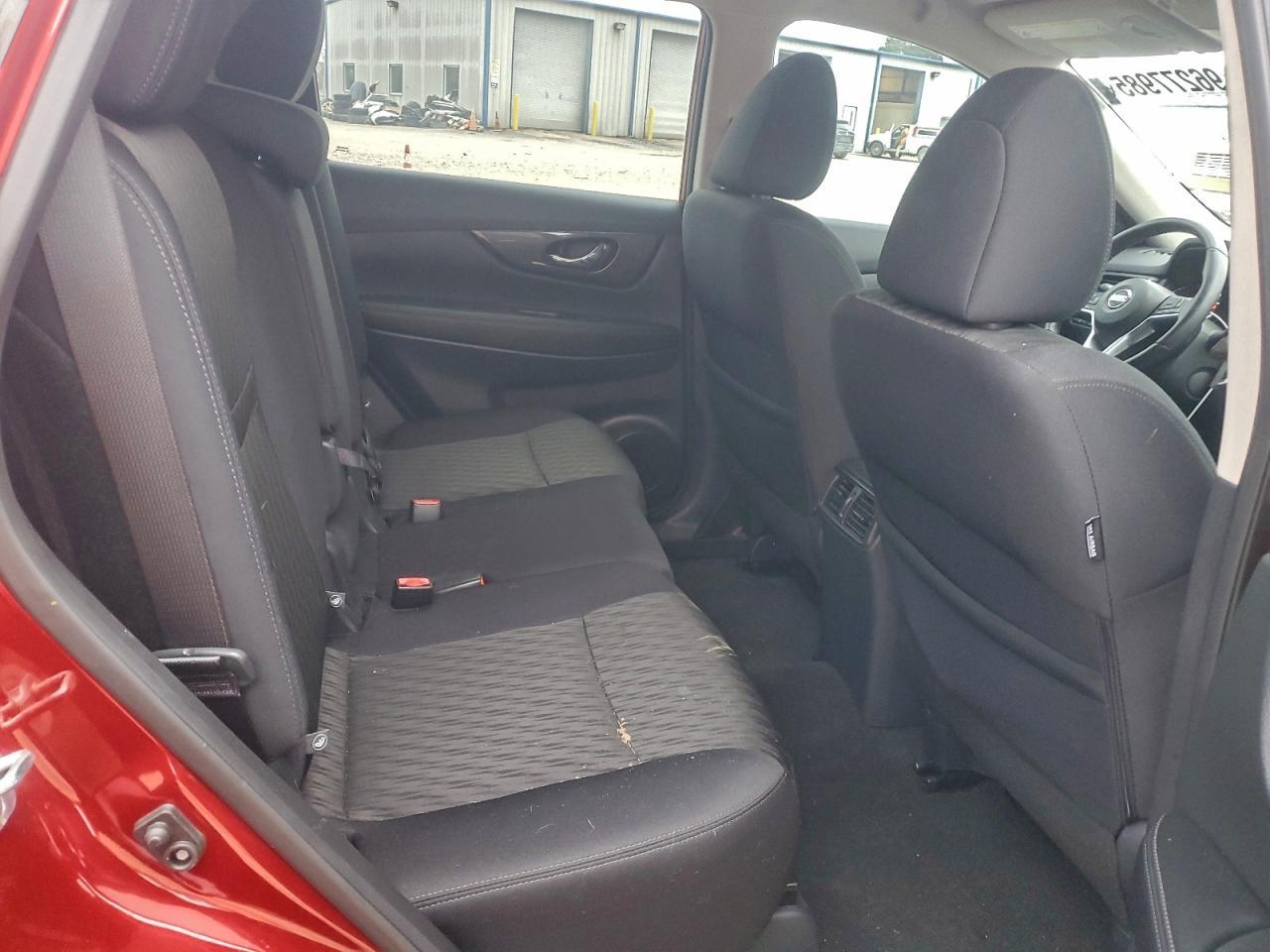 2018 Nissan Rogue sv