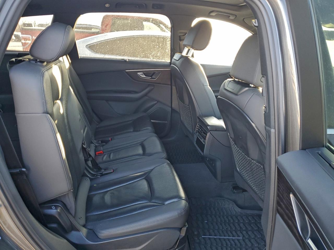 2021 Audi Q7 Premium Plus