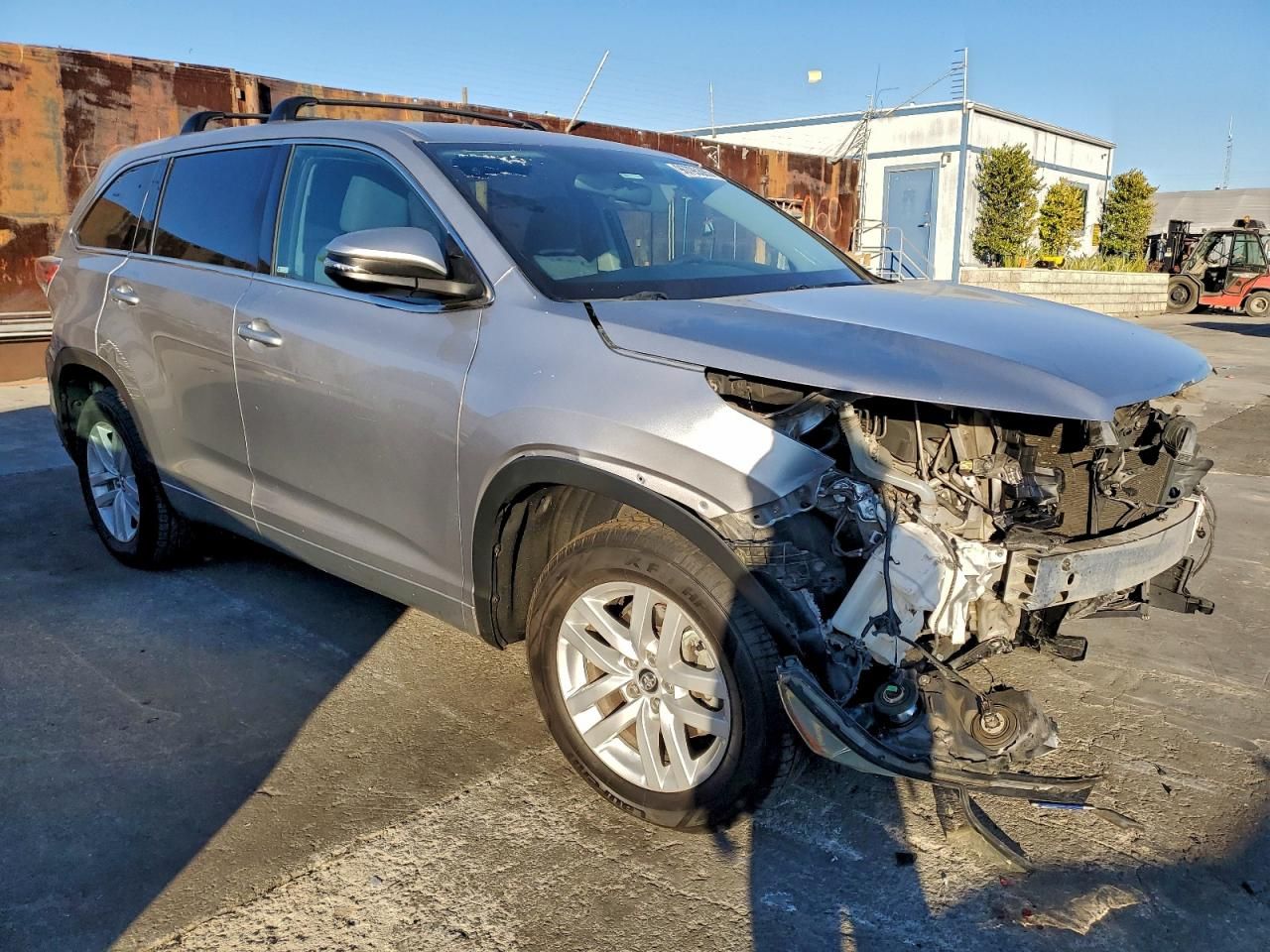 2016 Toyota Highlander le