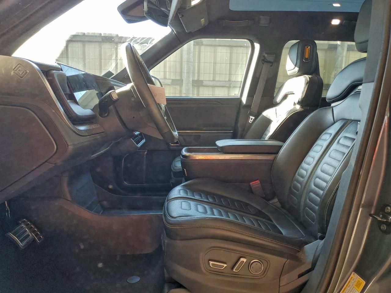 2023 Rivian R1T Adventure