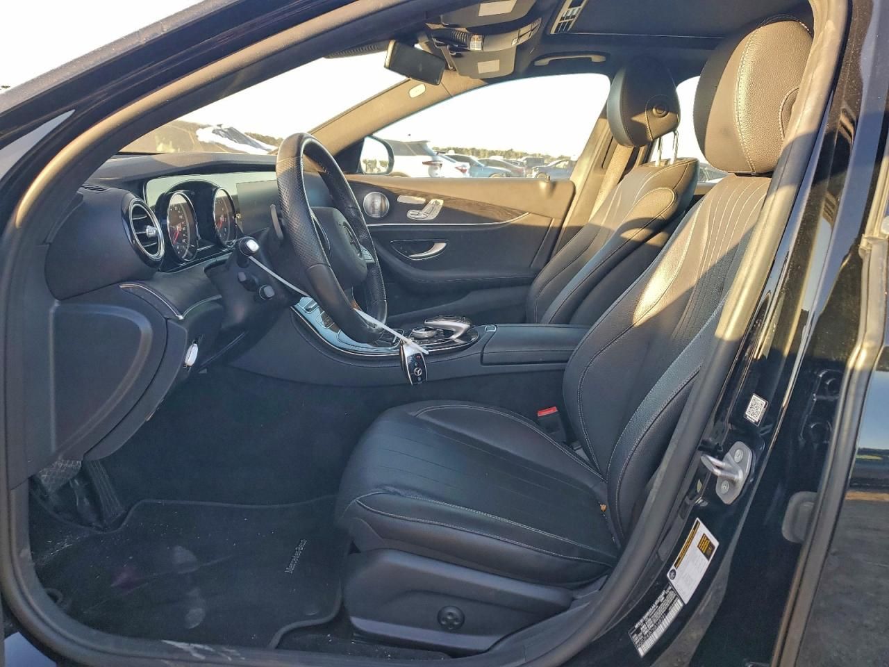 2017 Mercedes-Benz E 300