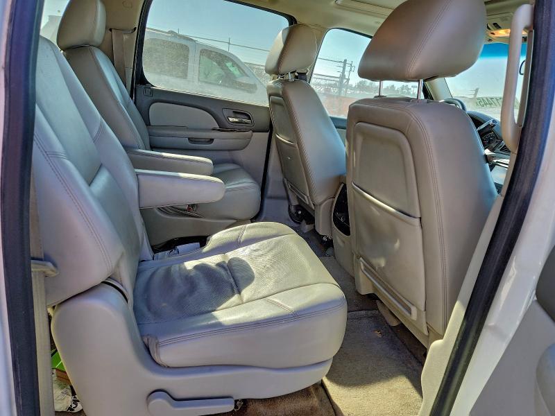 2013 Chevrolet Suburban K1500 ltz