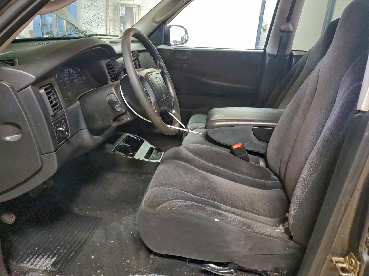 2004 Dodge Dakota Quad Sport